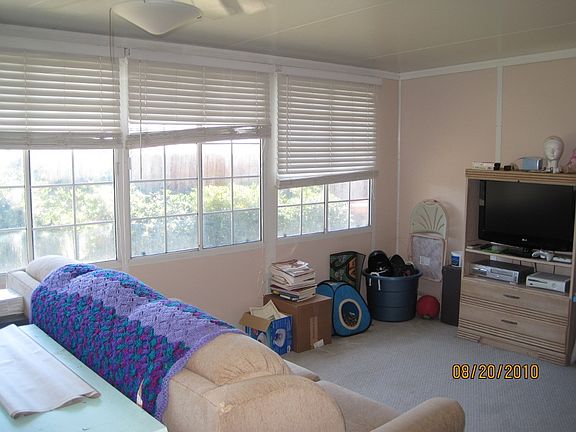 2nd image of 5903 Division St
