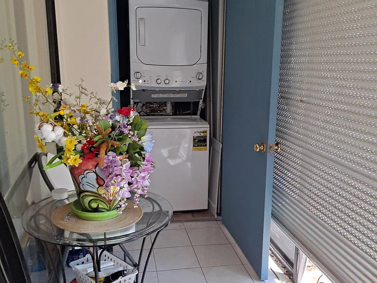5250 Las Verdes Cir #114 — Photo 20
