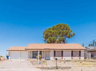 301 Bright Water Ln, El Paso, TX 79912