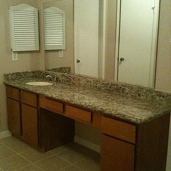 12511 Riverbend St — Photo 7