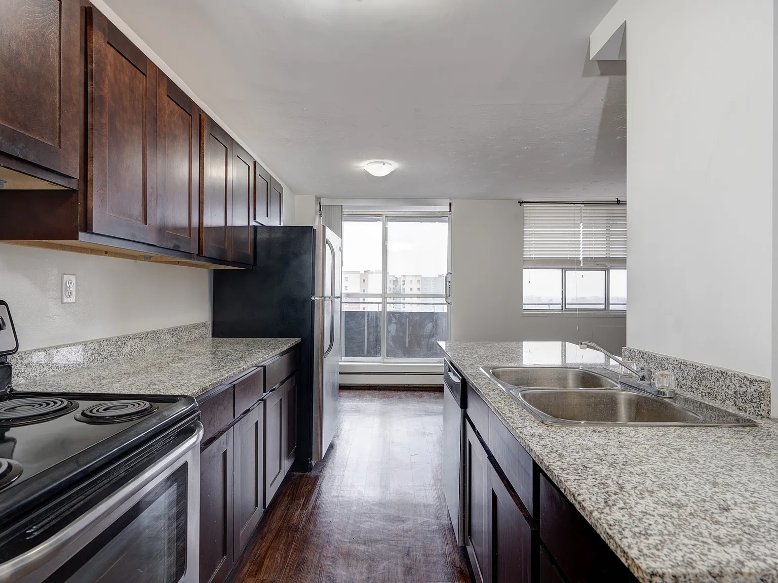 137 Church Street — Photo 1