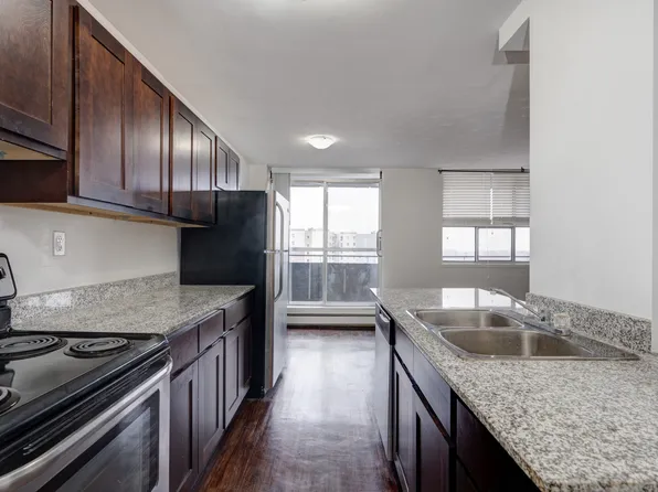 137 Church Street, 137 Church St, Saint Catharines, ON L2R 3E3