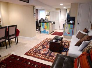 425 10th St NE, Washington, DC 20002