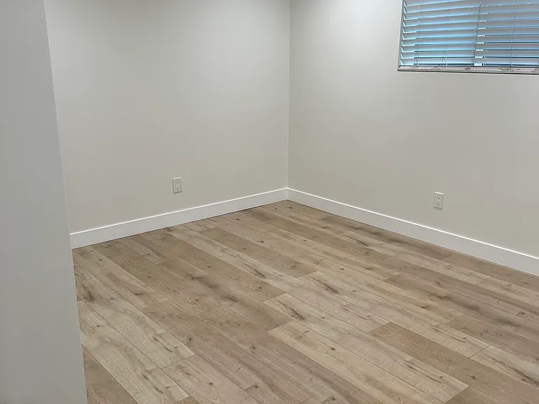 17527 Tribune St — Photo 3
