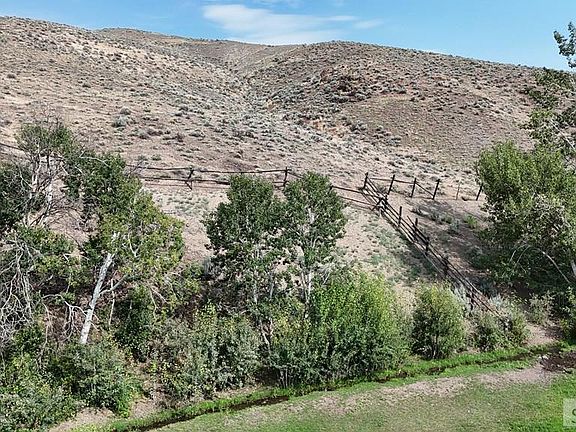 4th image of 5480 Challis Creek Rd
