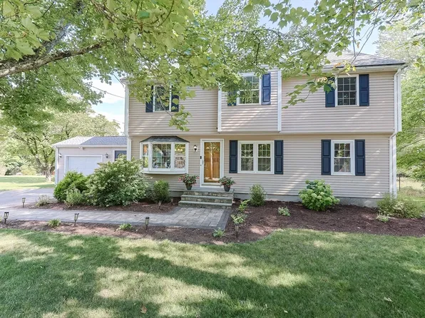 125 Steere St, Attleboro, MA 02703