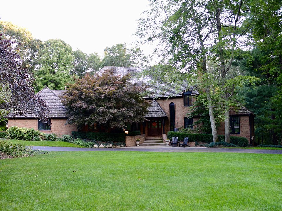 1st image of 6614 Denham Ct SE