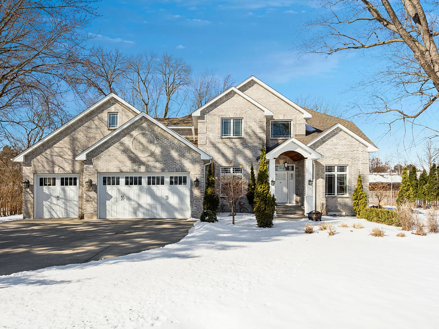 4 bed, 3815 sqft, $8,500 — Photo 1