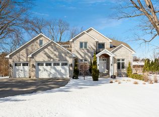 16108 Gleason Lake Rd, Wayzata, MN 55391