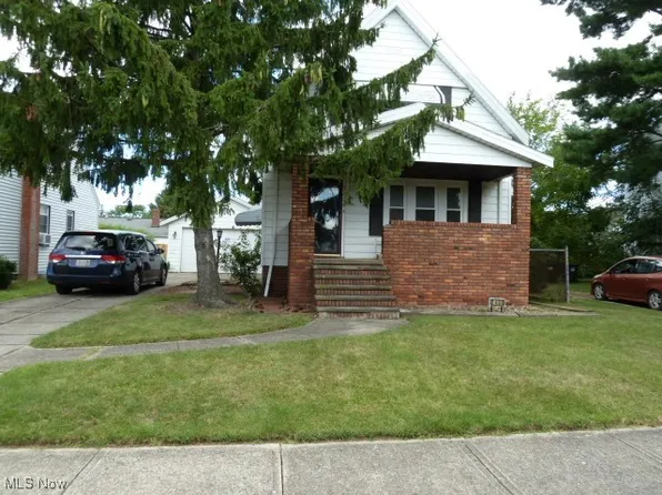 3408 Parklane Dr, Parma, OH 44134