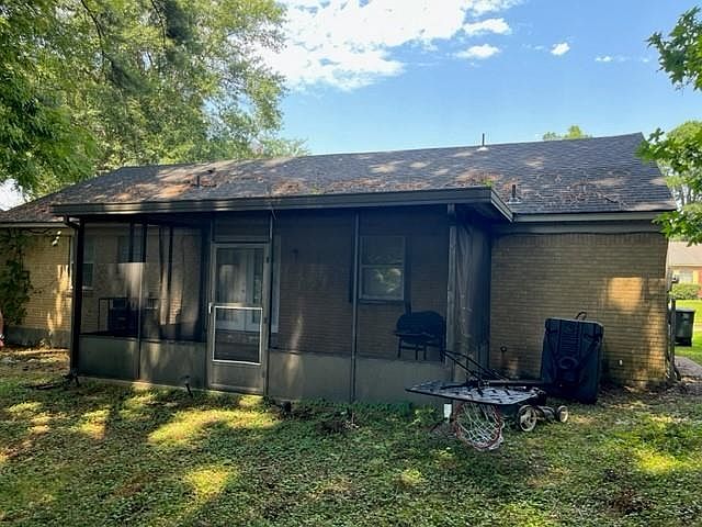 2nd image of 3739 Fieldbrook Dr
