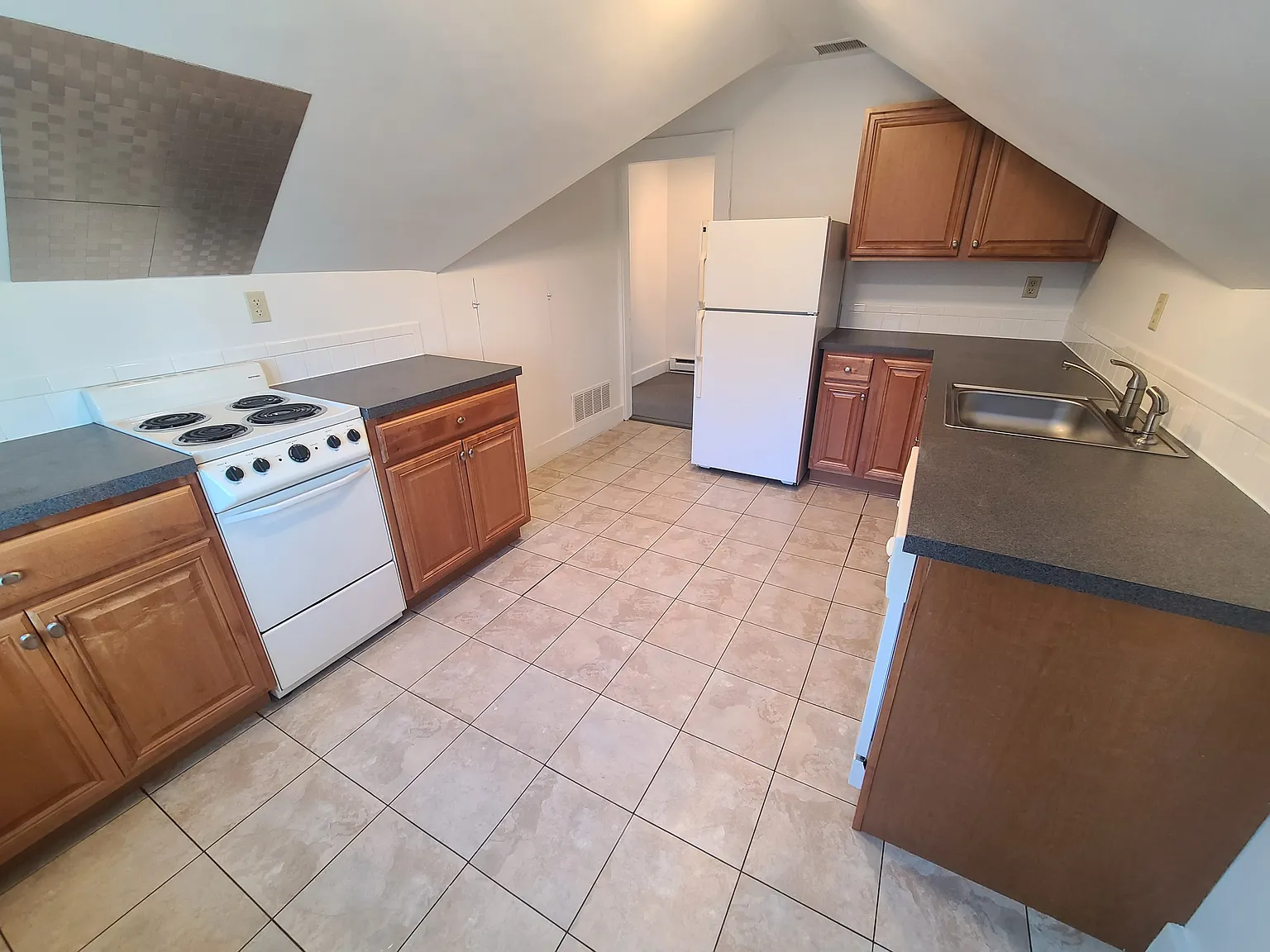 1 bed, 700 sqft, $1,895 — Photo 4