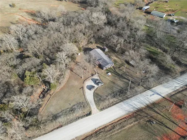 21951 Stevens Rd, Tecumseh, OK 74873