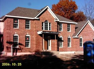 121 E Prairie Ave, Wheaton, IL