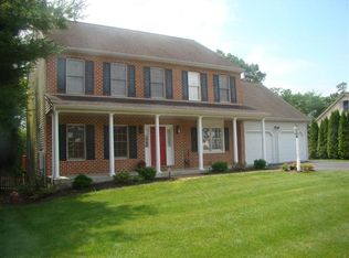 430 Myer Ter, Leola, PA 17540