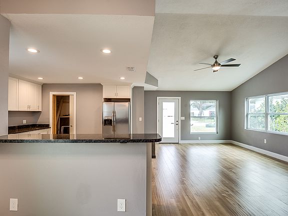 4th image of 4639 E Eastwind Dr