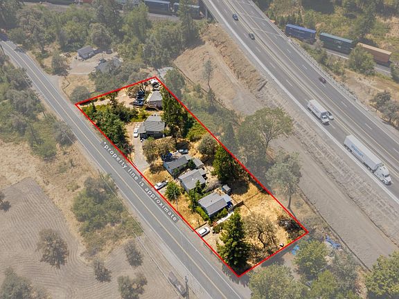 2nd image of 220 Ponderosa Way