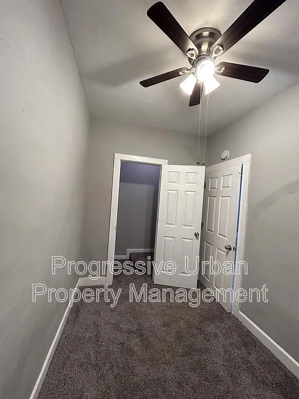3 bed, 1.0 bath, 1110 sqft, $1,600 — Photo 4
