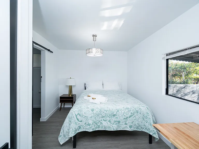 5255 Churchward St — Photo 10