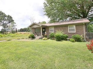 5406 Mount Holyoke Dr, Louisville, KY 40216