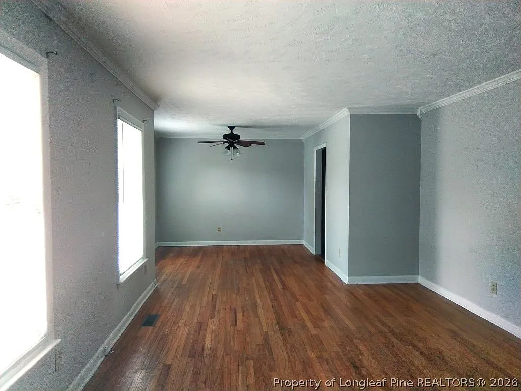 3 bed, 2.0 bath, 1536 sqft, $1,400 — Photo 3