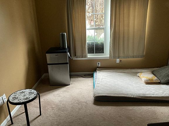 3rd image of 2856 Horseshoe Ct