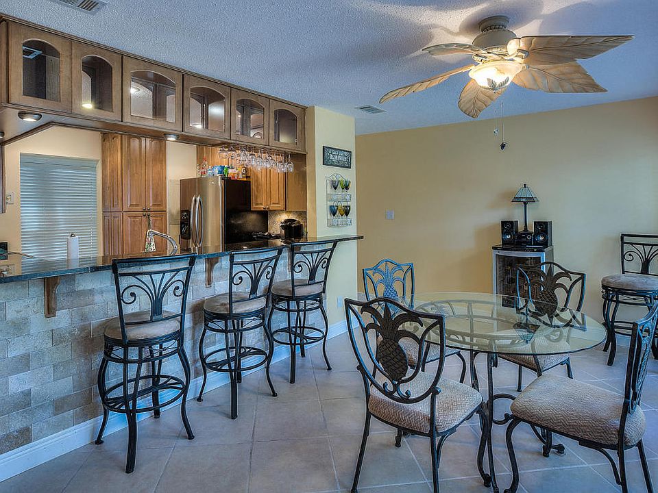 1st image of 527 Augusta Ct #527
