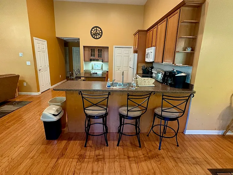 1219 Chipmunk Ln — Photo 8