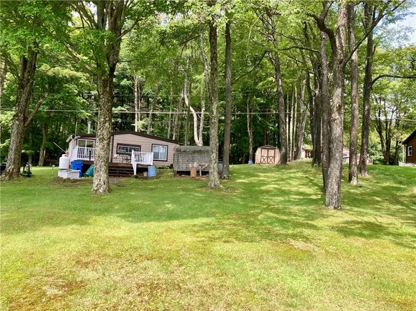 143 Cottage Ln #28, Norwich, NY 13815