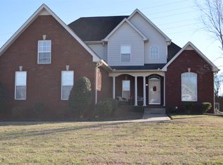 747 Starpoint Dr, Gallatin, TN 37066