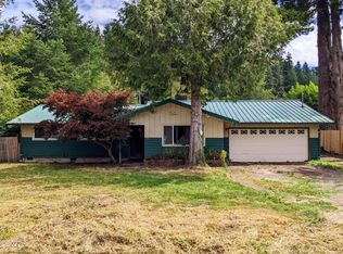 256 NE Palmer St, Siletz, OR 97380