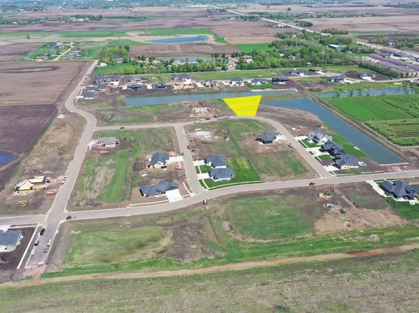 506 Brody Ct, Harrisburg, SD 57032