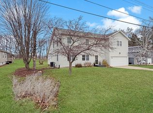 2128 Lancaster Heights Rd, Freeport, IL 61032