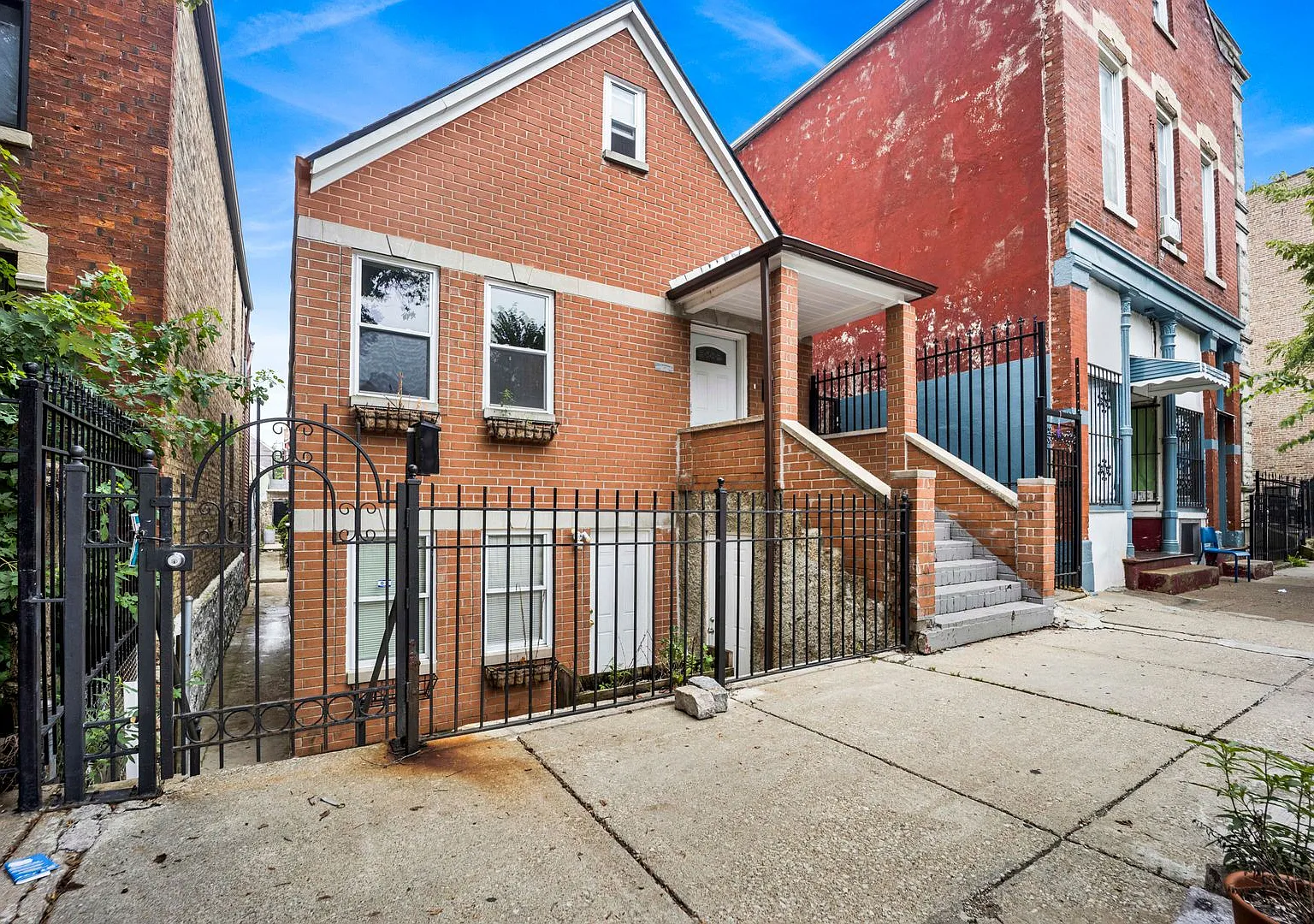 1649 W. 21st St — Photo 1