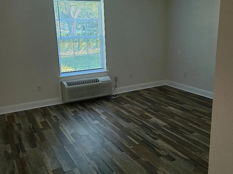 4102 W Ridge Rd — Photo 5