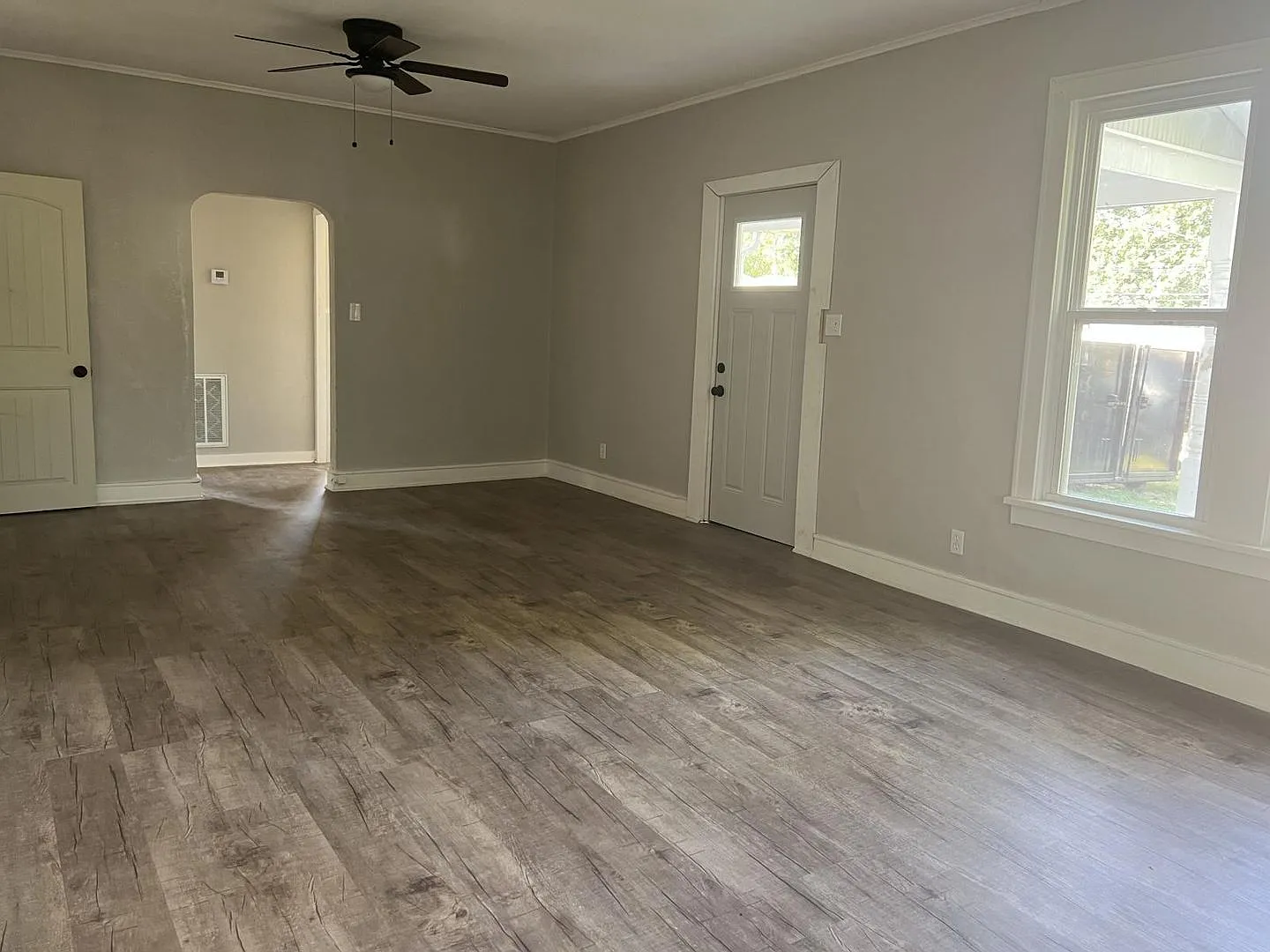 Welcome Home to 29 S. Ball St.! — Photo 2