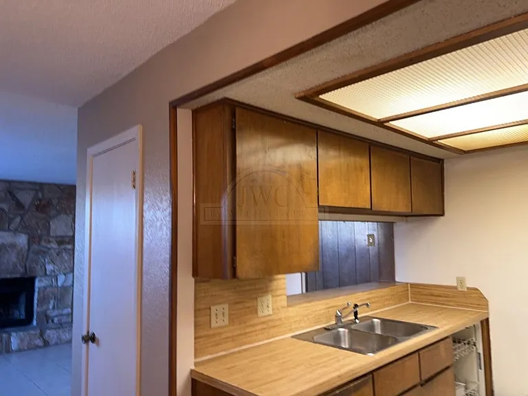 4209 Water St — Photo 9