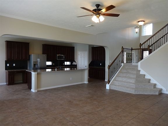 5th image of 3815 Golden Shores Dr