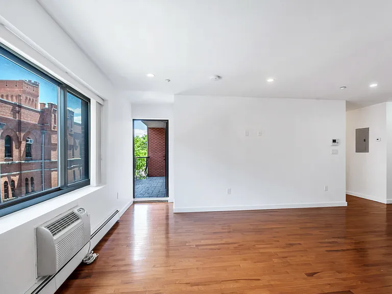 400 15th St #3B — Photo 4