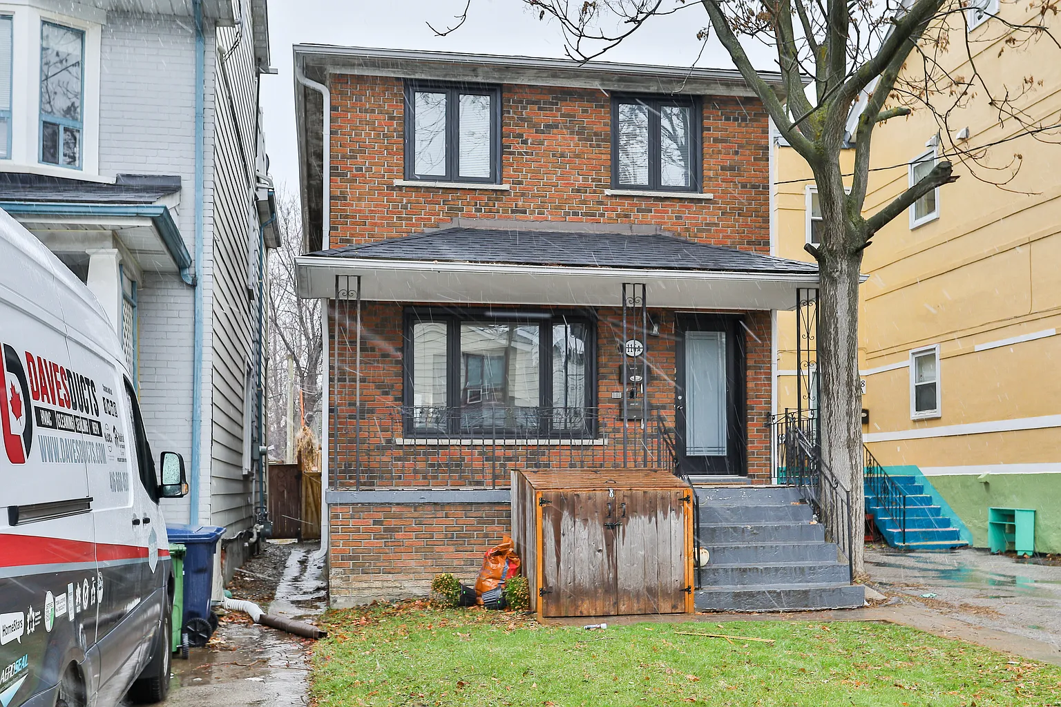 116A Donlands Ave photo 1