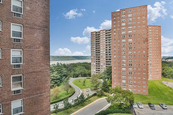 Sold by Robert E. Hill  | media 18