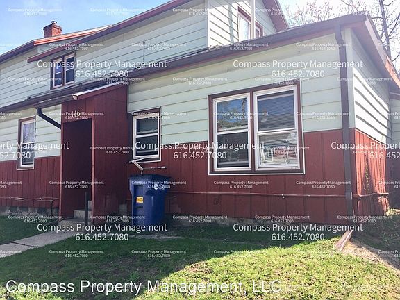 2nd image of 116 Gold Ave NW