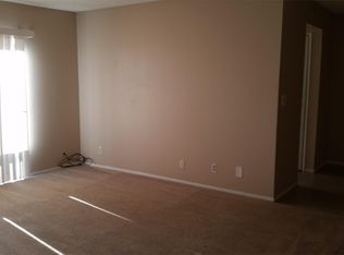 1278 N 10th Ave, Hanford, CA 93230