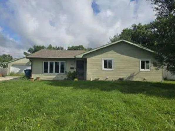 66 Hanson Dr, Bourbonnais, IL 60914