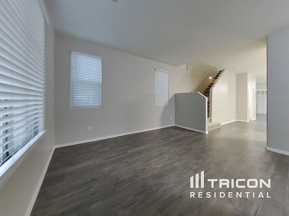 4th image of 14704 N 175th Dr