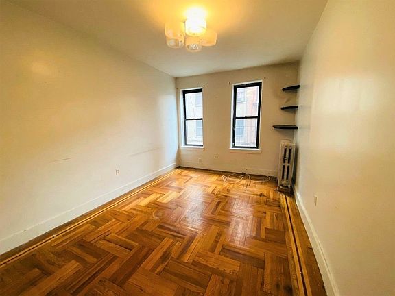 2nd image of 3031 Holland Ave #1A
