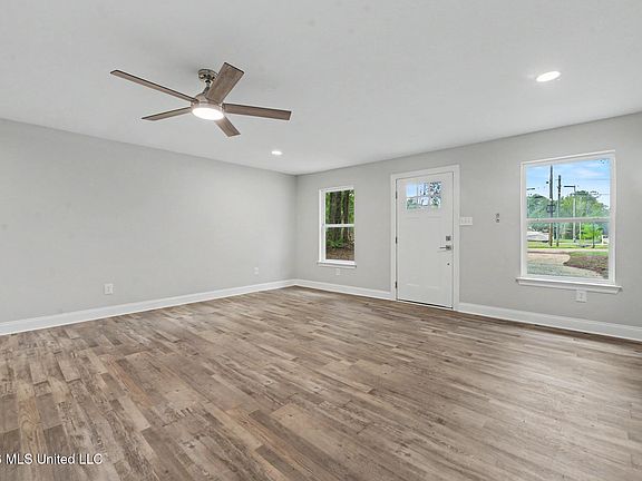 5th image of 8812 Ferry Point Rd