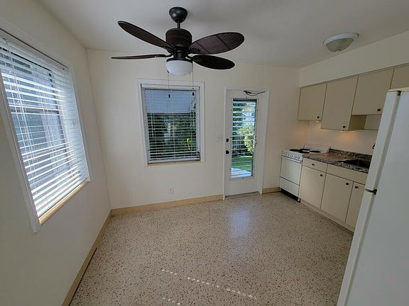 4th image of 865 SE 20th Ave APT 5