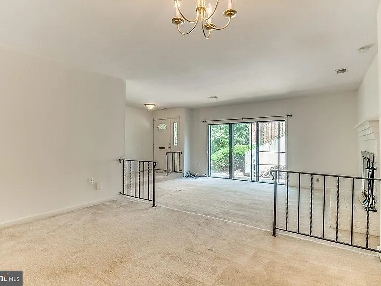 3863 Persimmon Cir — Photo 12