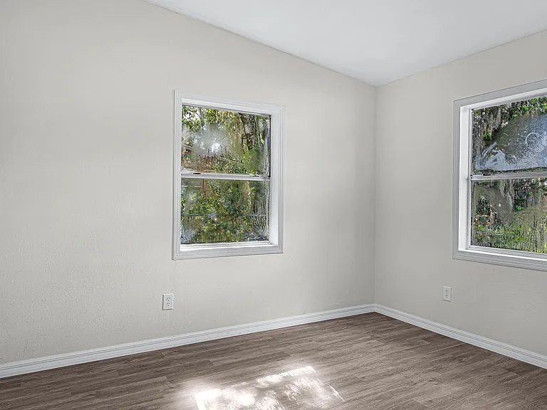 Bedroom 2 with closet